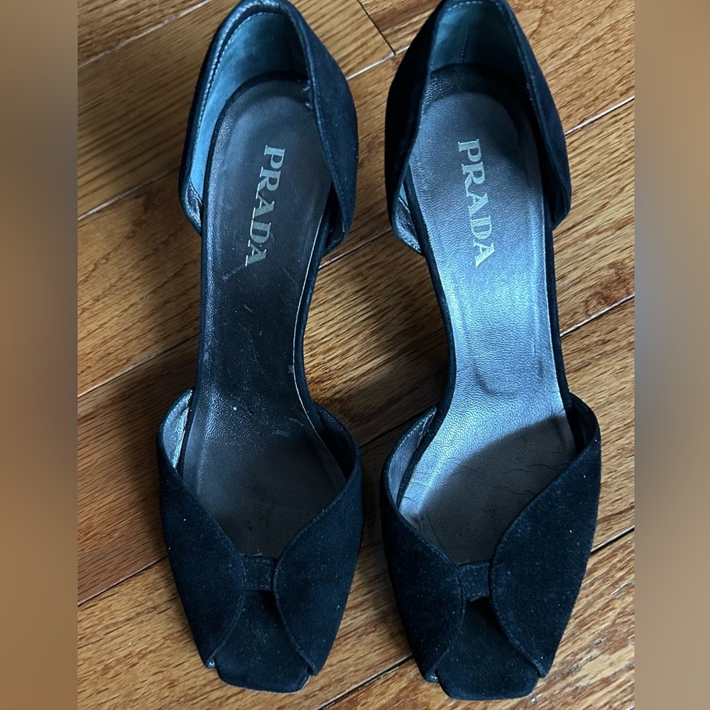 Prada Black Suede D'Orsay Kitten Heels Great Condition 6.5 - Picture 13 of 13